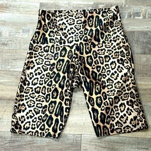 Onzie High Rise Biker Short - Leopard - Leopard /XS
